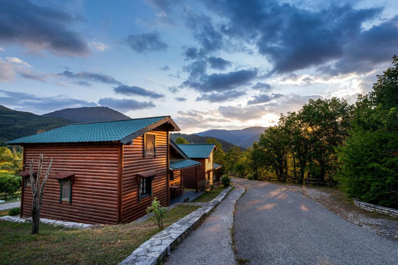 Chalet Likouresi Village Karpenísion Екстериор снимка